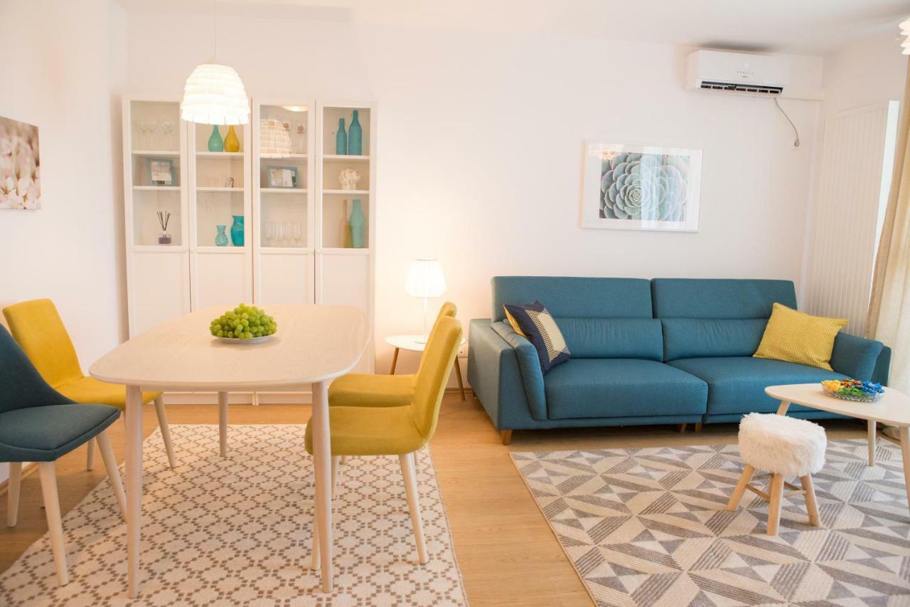 Apartament Adora Travel *